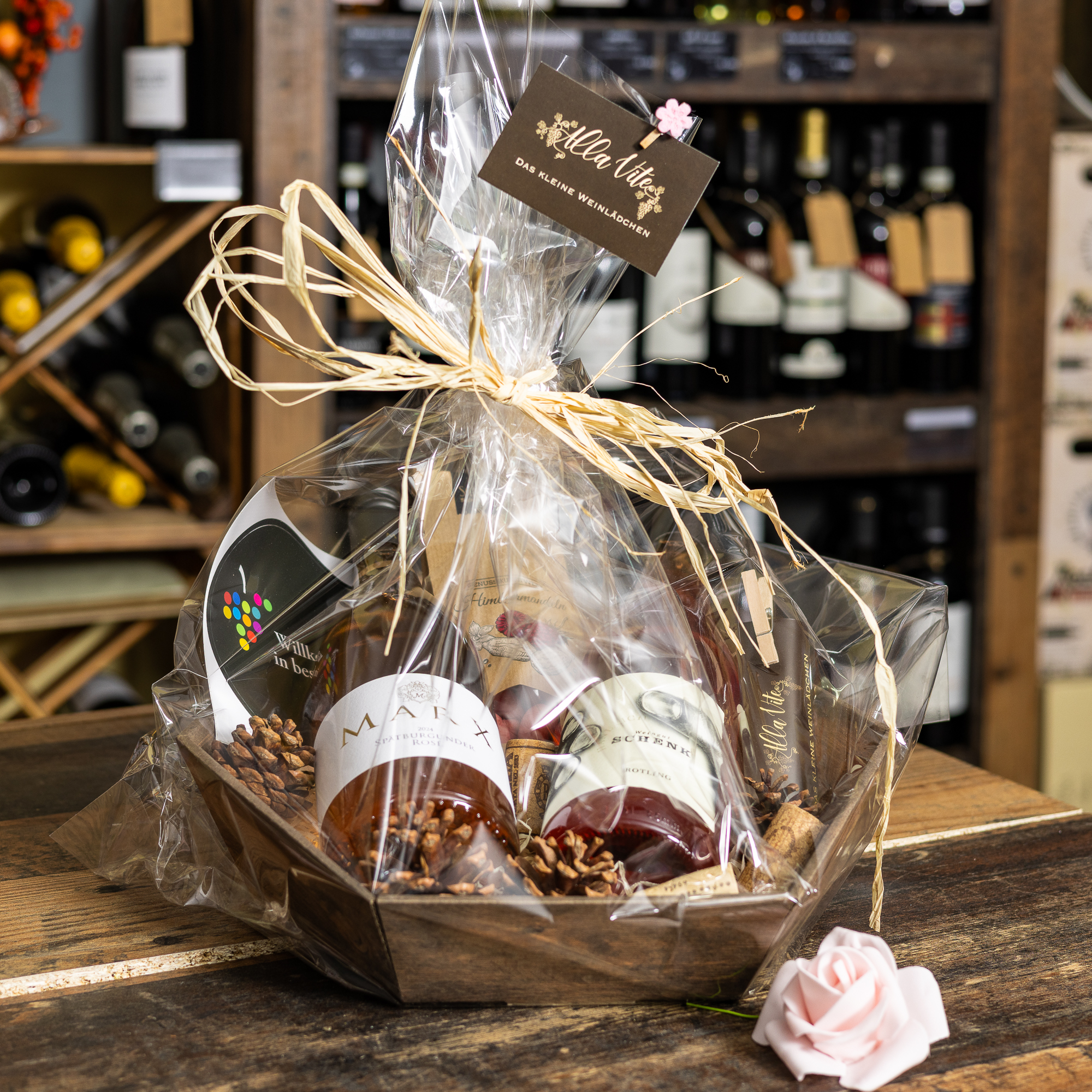 Alla Vite Geschenkkorb Rose